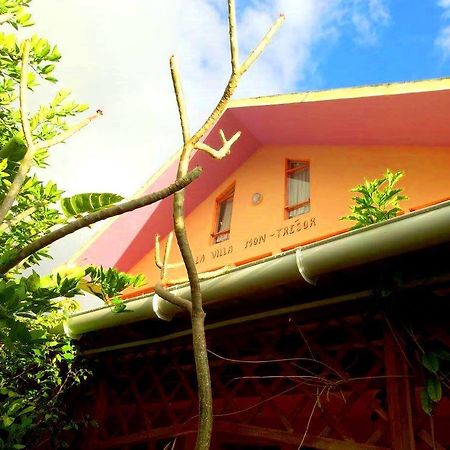 La Villa Mon Tresor Port Mathurin Екстериор снимка